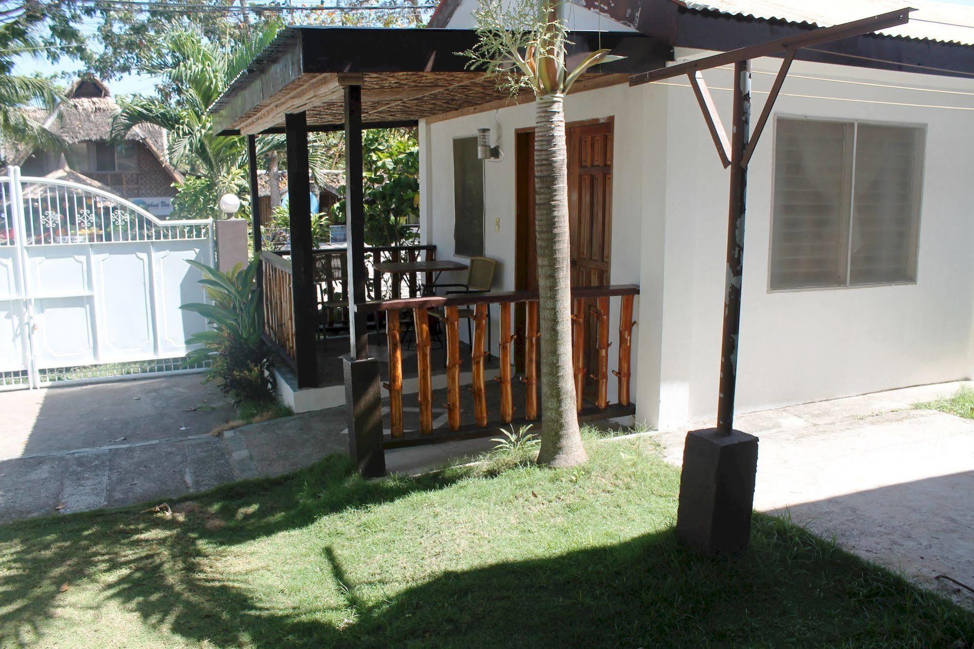 Paragayo Resort Tawala  Buitenkant foto
