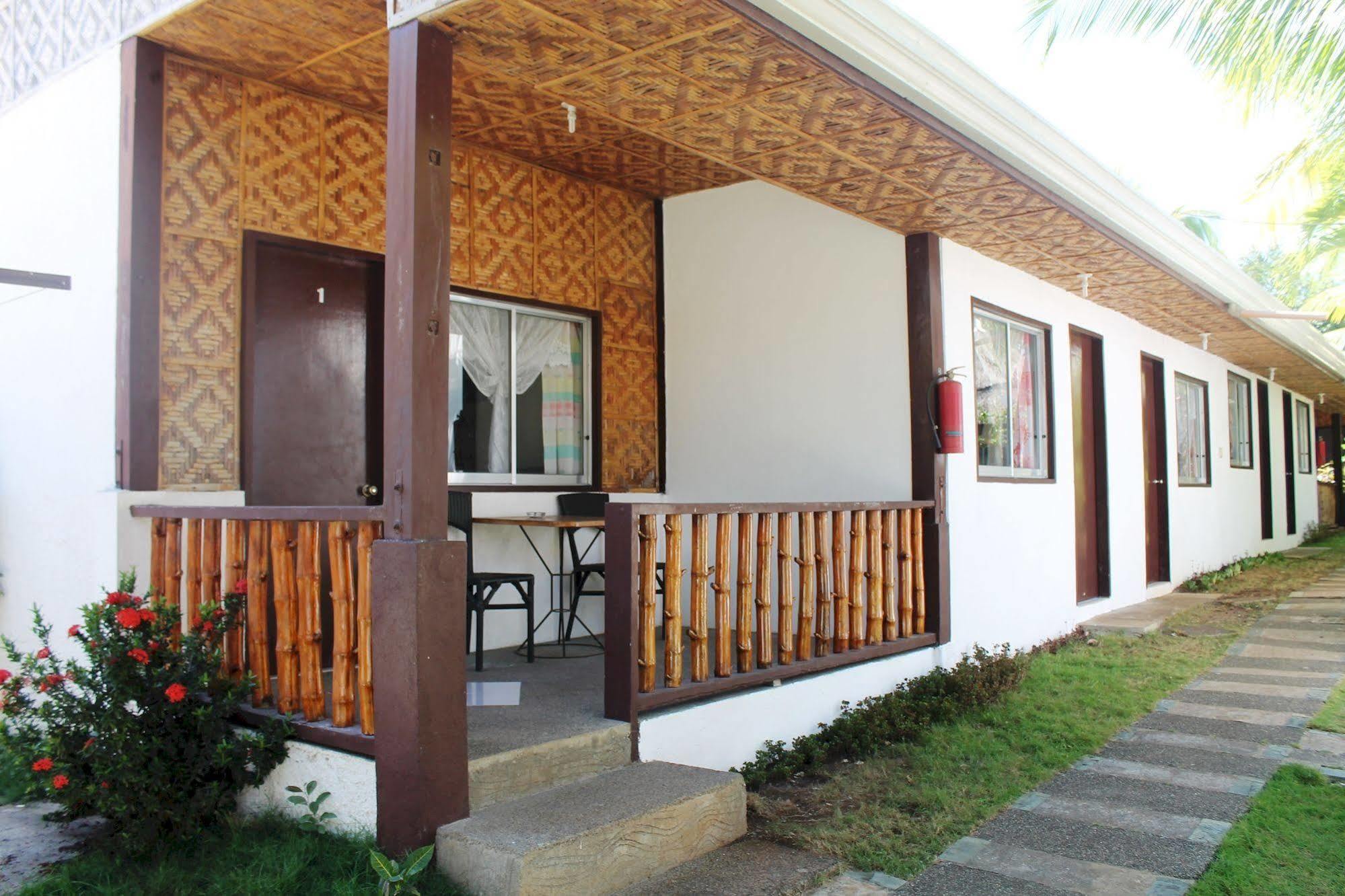 Paragayo Resort Tawala  Buitenkant foto